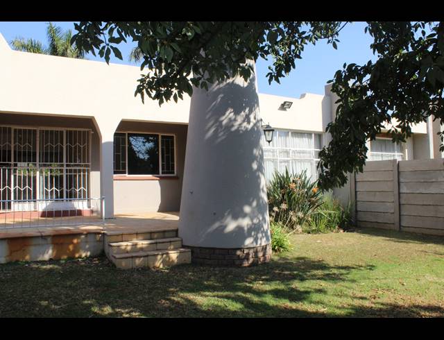 1 BEDROOM FLAT TO LET IN WONDERBOOM